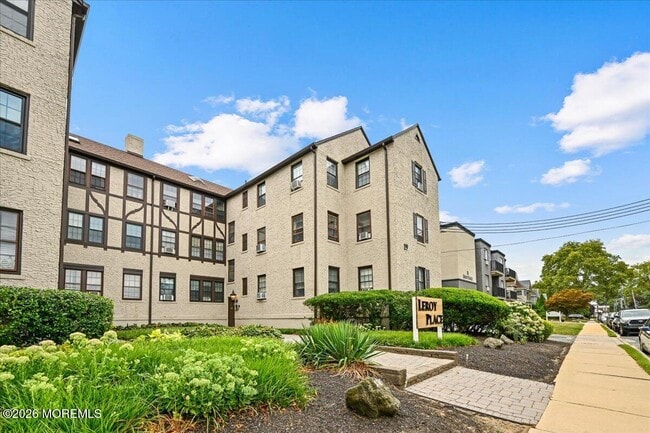 Building Photo - 17-19 Leroy Pl