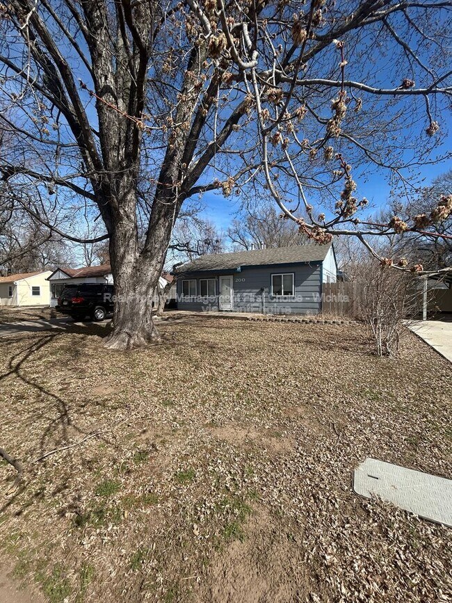 Foto del edificio - 200 S Lamar Ave