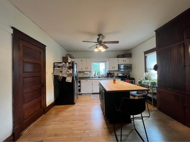 Foto del edificio - 605 Barrie St