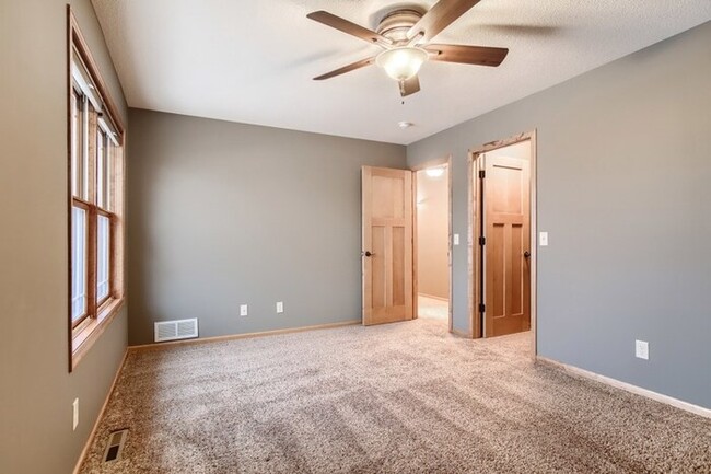 Building Photo - 27075 Hickory Ridge Dr, Elko New Market, M...