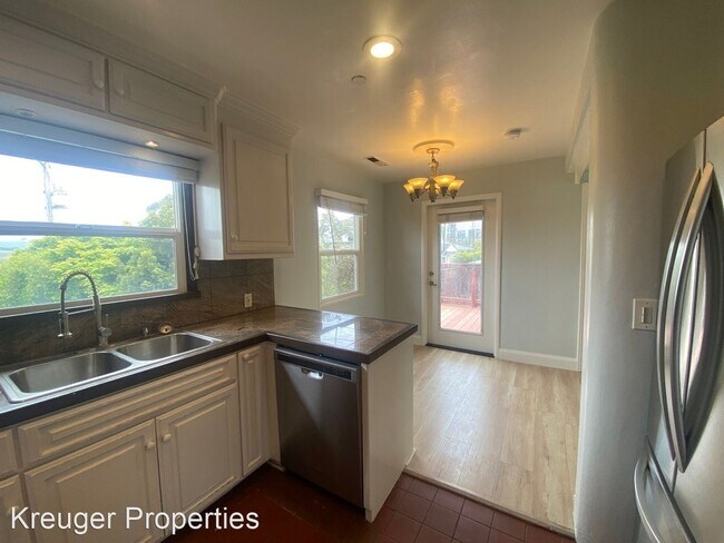 Foto del edificio - 3 br, 4 bath House - 17 Sunset Drive, Upst...