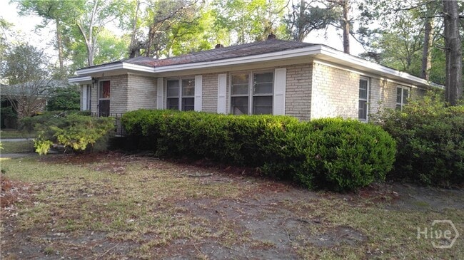 Building Photo - 12 Dyches Dr