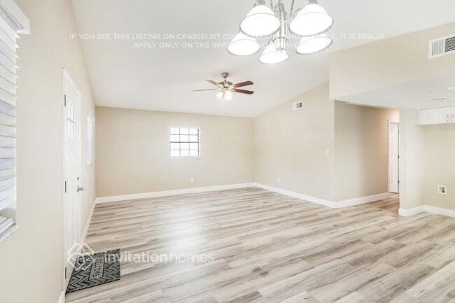 Building Photo - 6330 S Selbourne Ave