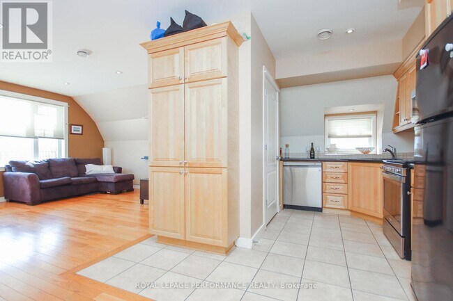 Photo du bâtiment - 736 Cooper St