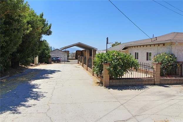 Foto del edificio - 7247 E Riverside Dr