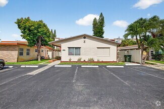 Building Photo - 1037 N Victoria Park Rd