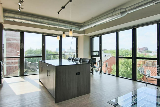 Foto del edificio - 221 W Scott St