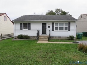 Building Photo - 213 North Juniper Ave