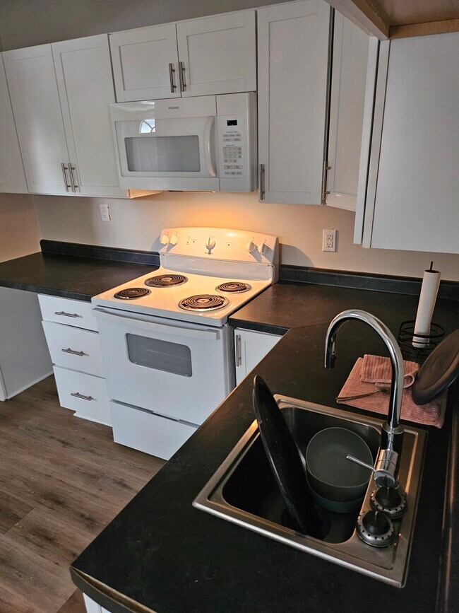 Cocina - 613 Poplar St