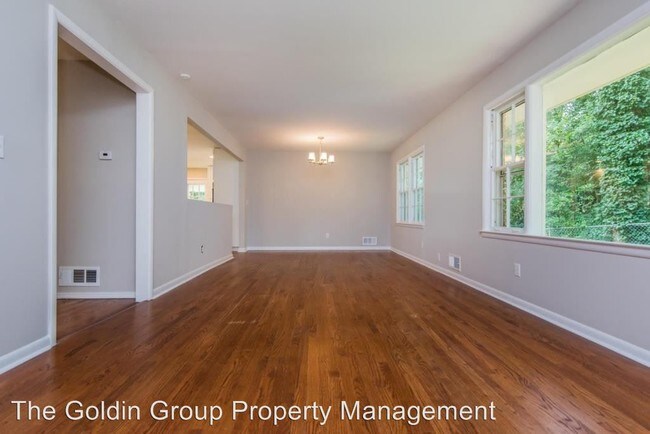 Building Photo - 3 br, 2 bath House - 1775 N. Holly Lane
