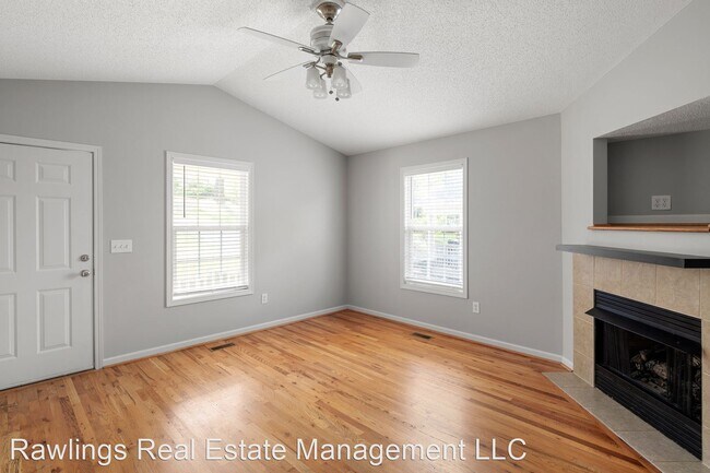 Building Photo - 3 br, 2 bath House - 114 Oak Terrace