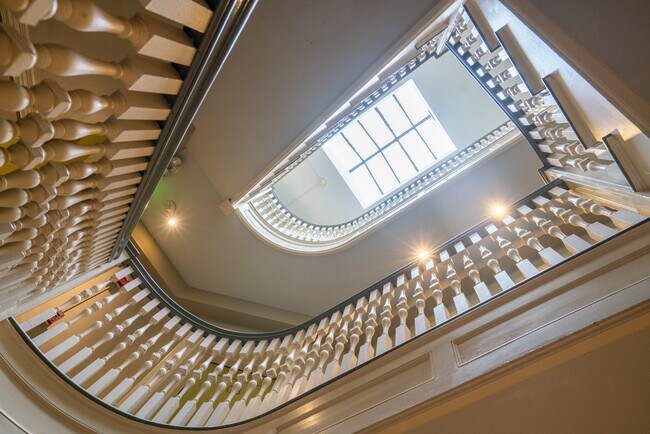 Foto del edificio - 457 Centre Street