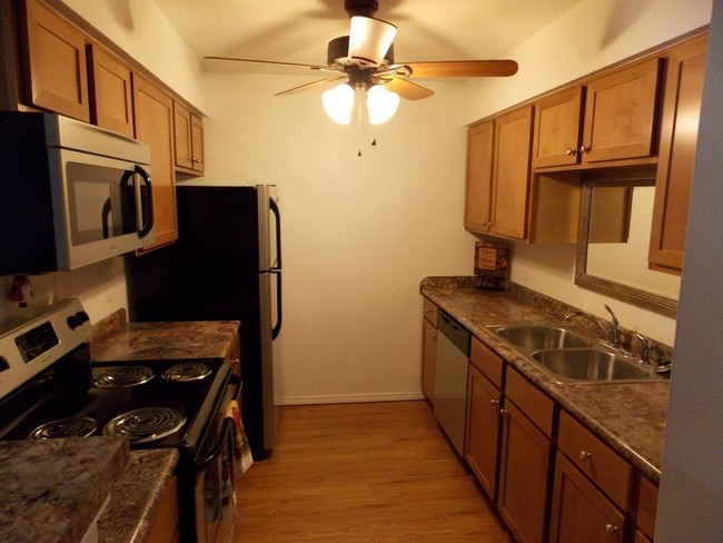 Kitchen - Metro Plex Apartments