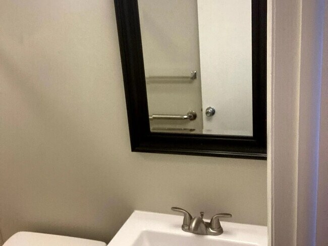 Foto del edificio - 81 E Broad St