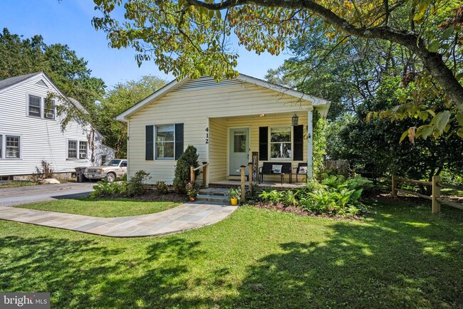 Building Photo - 412 S Maple Ave