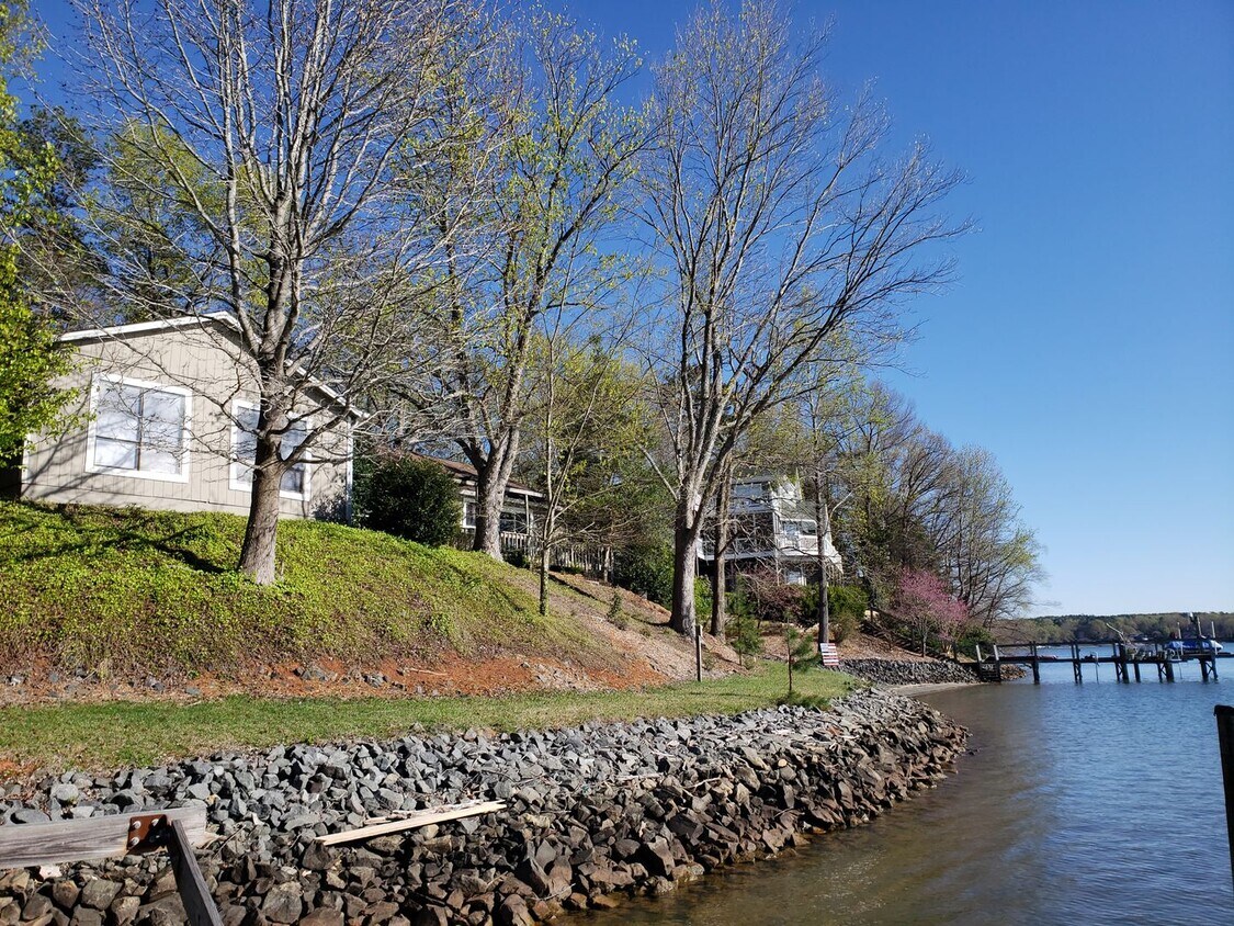Foto principal - Enjoy Lakefront Luxury Year Round!