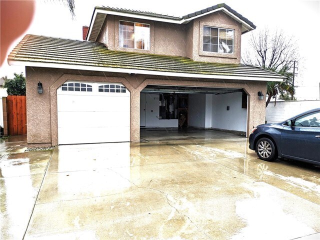 Foto principal - 6127 Carter Ct