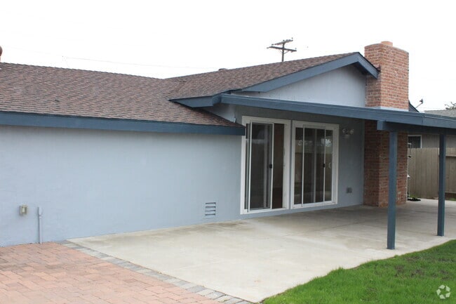 Building Photo - 4649 Mount Armet Dr