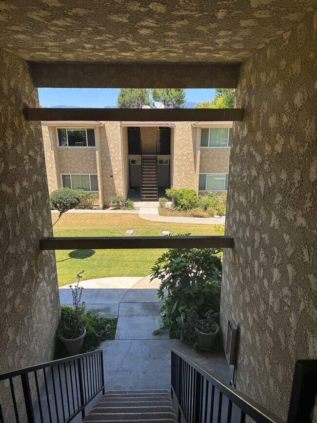 Foto del edificio - 11170 Poplar St