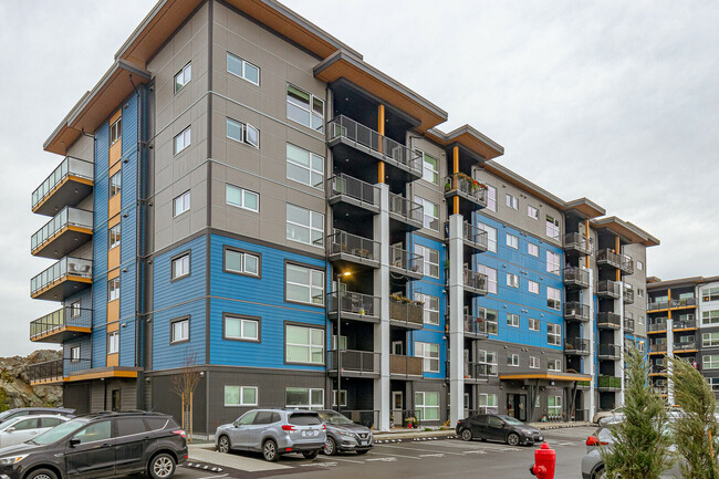 Building Photo - 2465 Gateway Rd