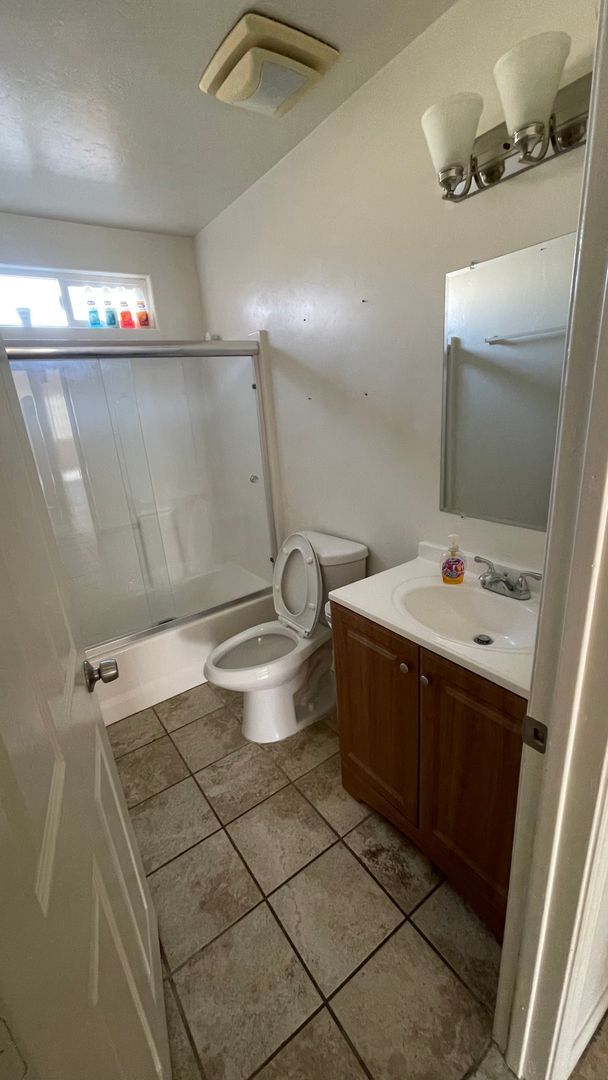 Foto del edificio - 1336 Peach Ave