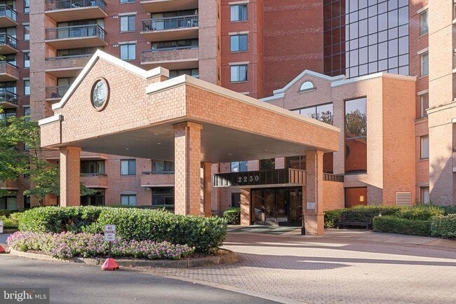 Foto del edificio - 2230 George C Marshall Dr