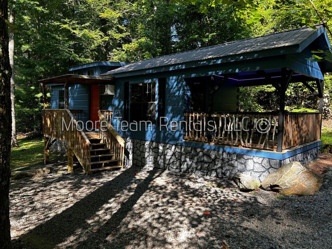Foto principal - 1/1 Cabin w/ Loft in Small Community