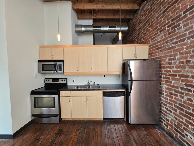 Foto del edificio - 1318 W Broad St