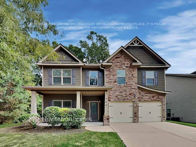 Building Photo - 440 Cleburne Pl