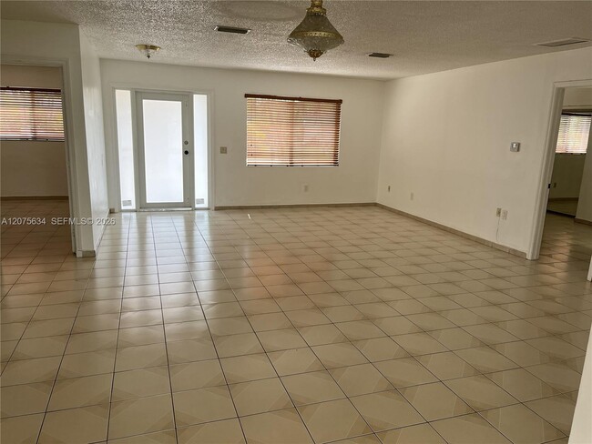 Building Photo - 18105 NW 81st Ct