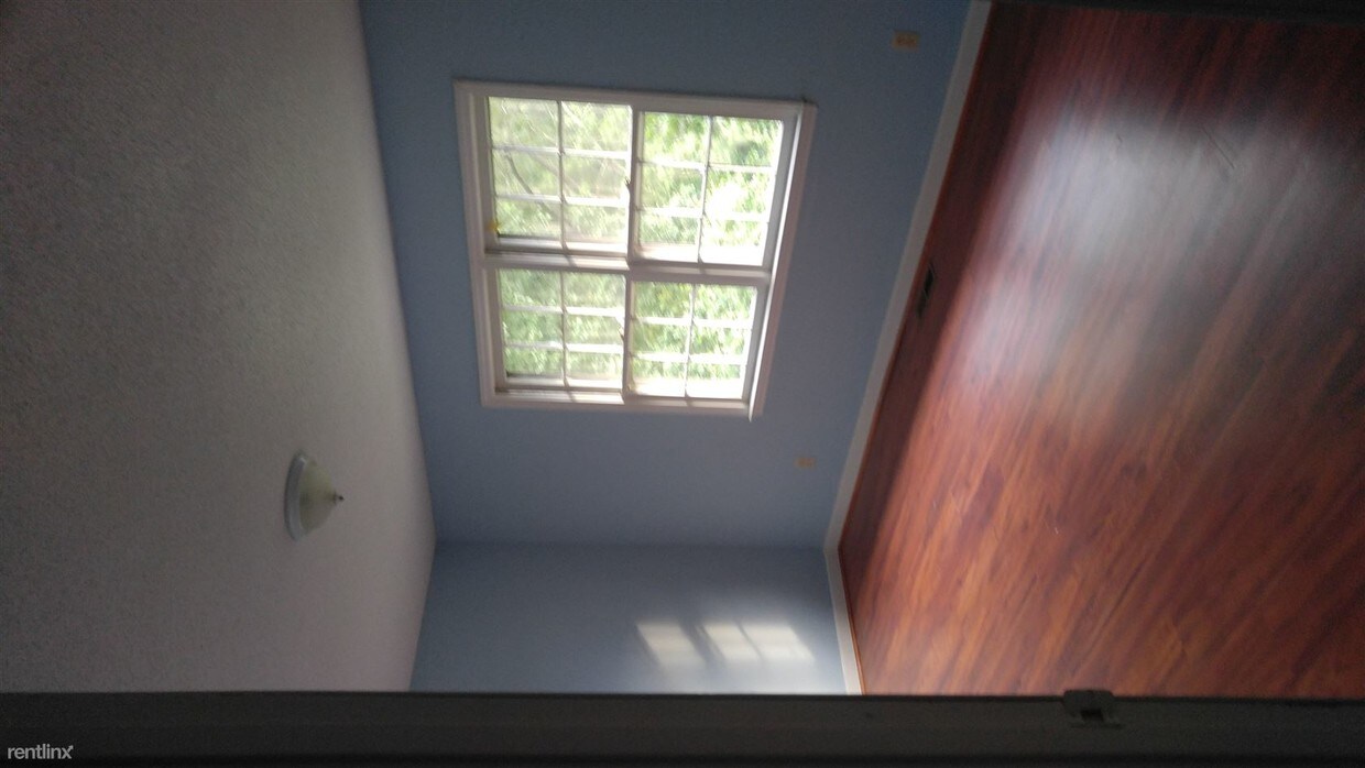 Foto del edificio - 2 br, 1.5 bath  - 132 Oakmont Dr Apt F