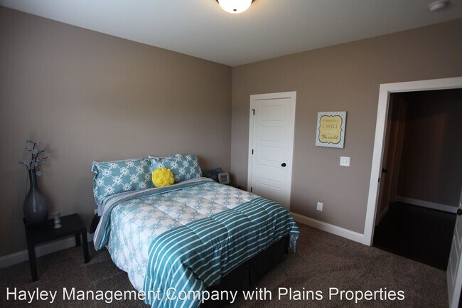 Foto del edificio - 3 br, 3 bath House - 1661 Overhill Court