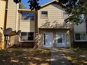 Building Photo - 419 Oakland Rd