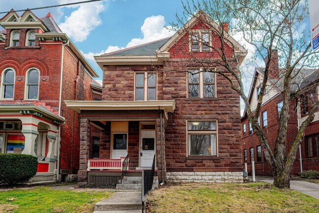 Foto del edificio - 1256 Neil Ave