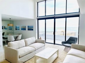 Building Photo - 151 SE 15th Rd