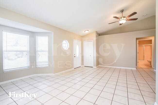 Building Photo - 873 Jarnac Dr