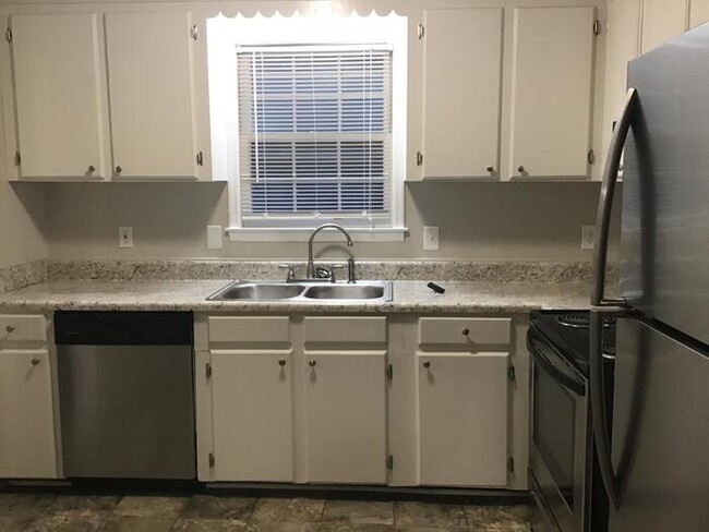 Foto del edificio - 303 Park Ln