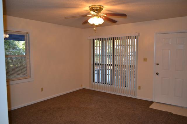 Building Photo - House for Rent