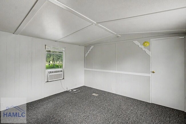 Building Photo - 1090 Old Sunbury Rd