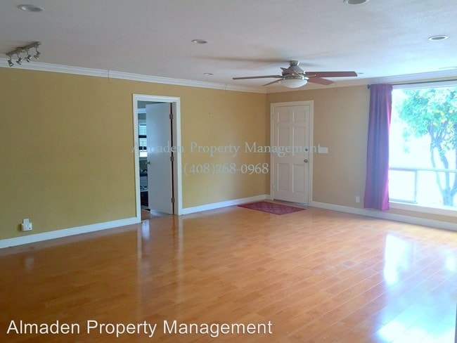Building Photo - 924 Almaden Ave