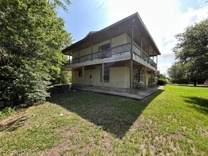 Building Photo - 715 Eastham Ln