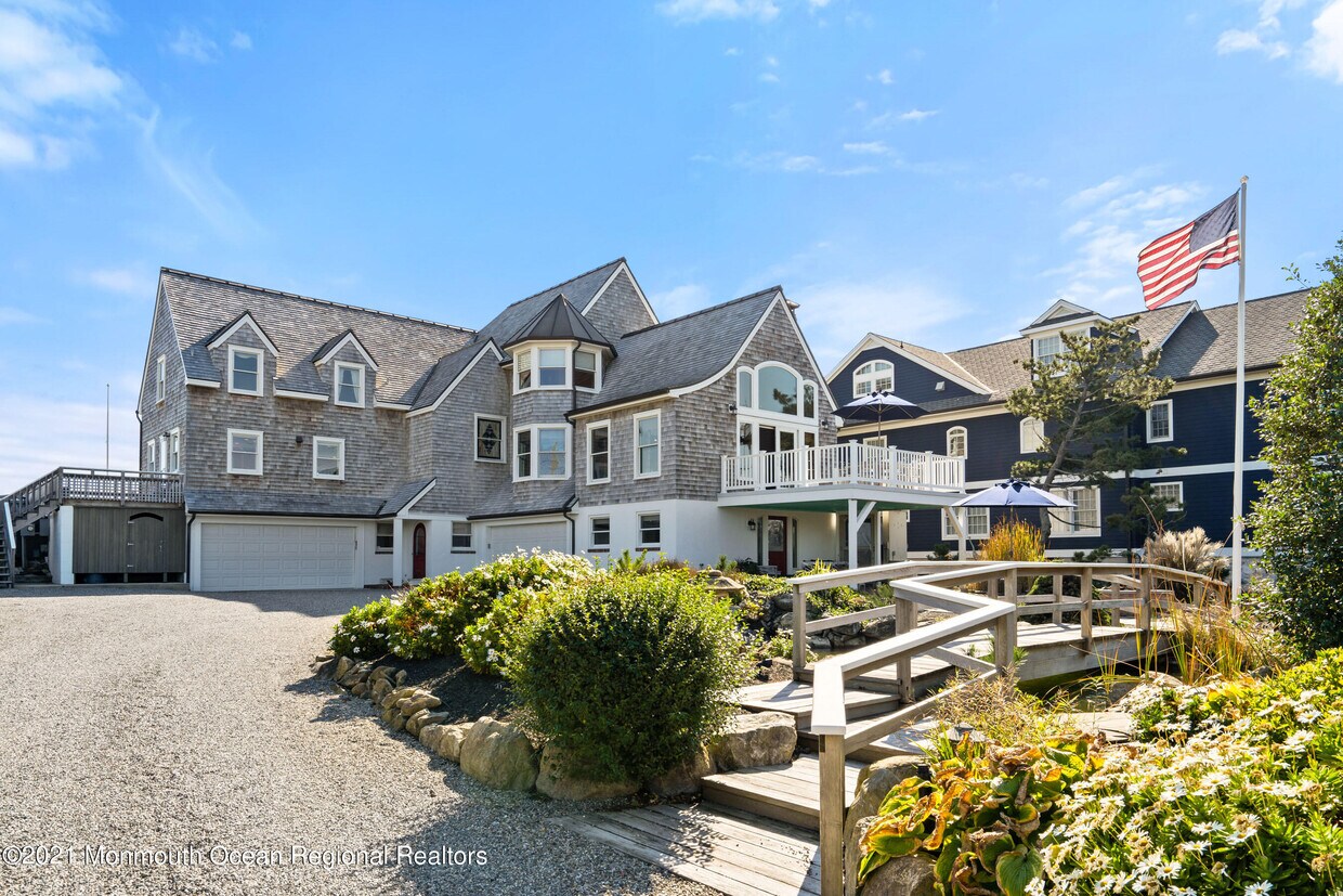 1525 Ocean Ave, Mantoloking, NJ 08738 House Rental in Mantoloking, NJ