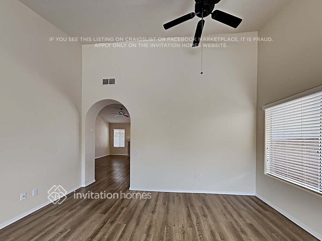 Foto del edificio - 16140 E Glendora Dr