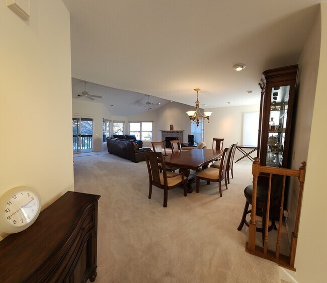 Foto del edificio - 225 Willow Pkwy