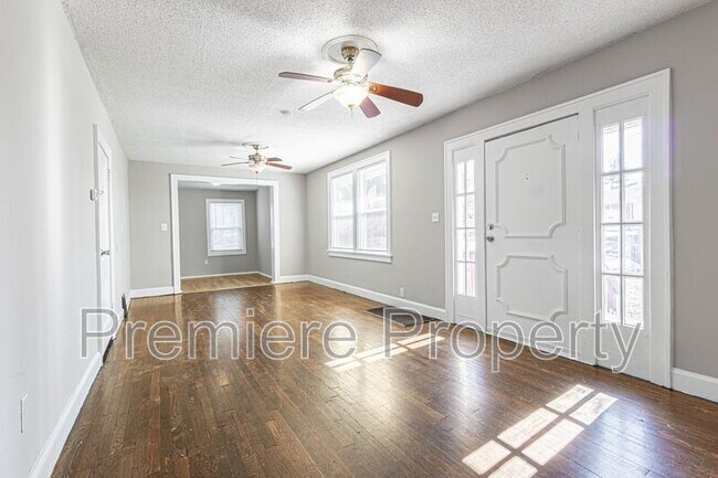 Foto del edificio - 4604 NE 47th St