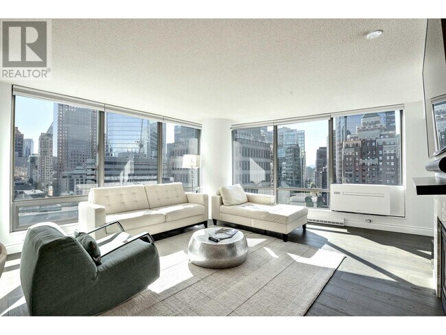 Photo du bâtiment - 608-837 W Hastings St
