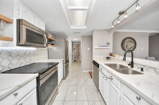 Foto del edificio - 781 Country Pl Dr