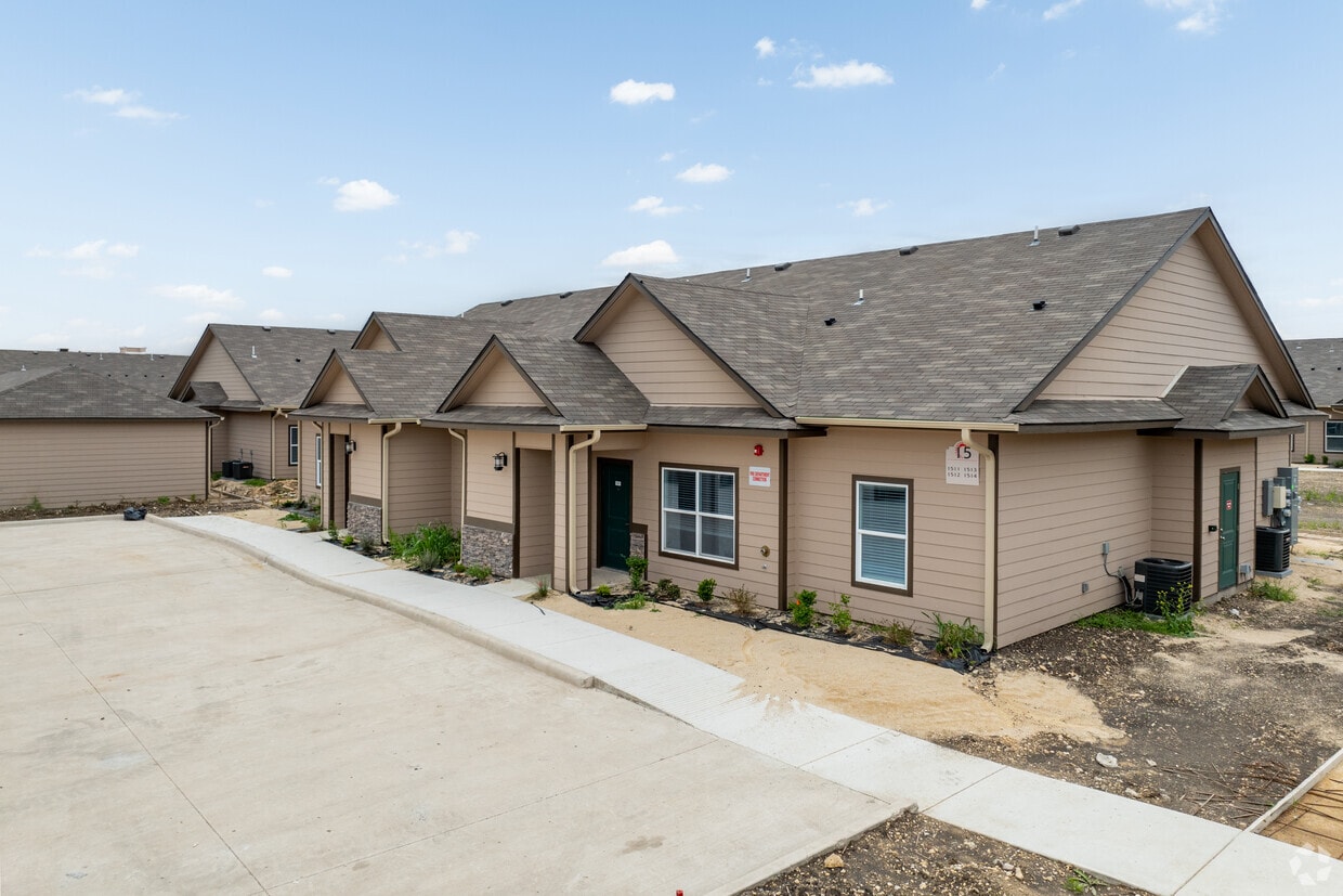 Villas Del San Xavier Apartments in San Marcos, TX