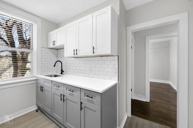 Building Photo - 7609 S Coles