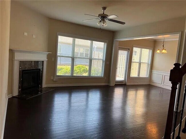 Building Photo - 11650 Davenport Ln